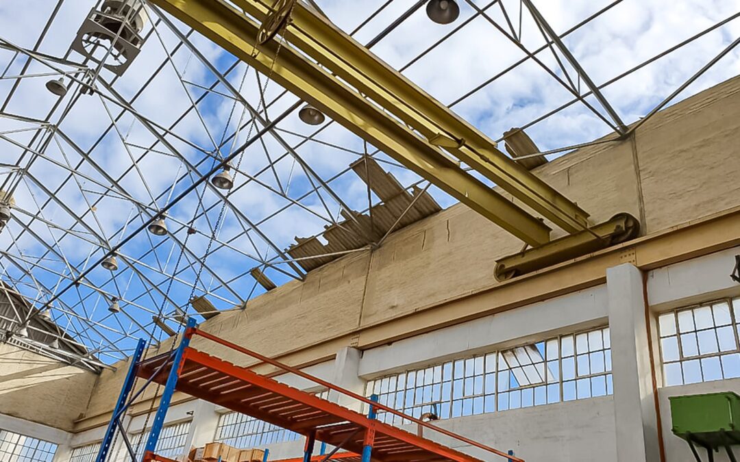 Polycarbonate Sheeting Servives